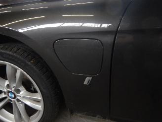 BMW 3-serie 330E( F30/F80) iperformance 2.0 picture 10