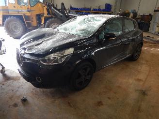 Auto da rottamare Renault Clio 1.5 DCI 90 FAP 2014/1