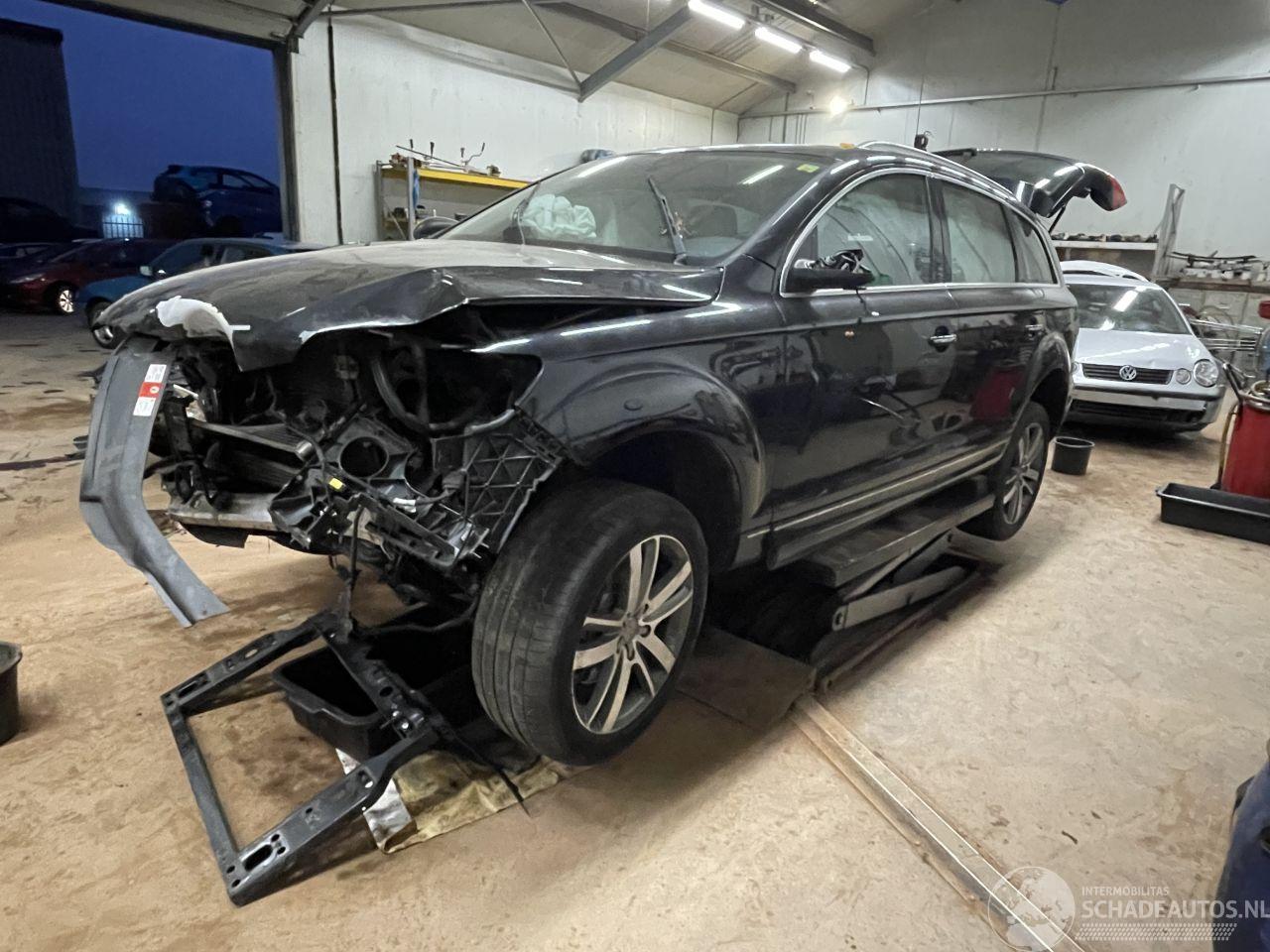 Audi Q7 3.0 TDI Quattro proline 5+2