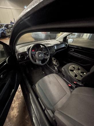 Volkswagen Up! 1.0mpi picture 5