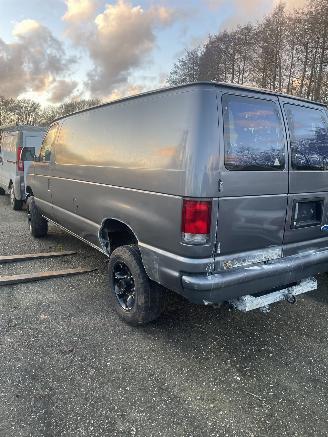Ford USA  E250 5.4 V8 picture 4