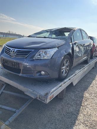 Uttjänta bilar auto Toyota Avensis 1.8 vvti 2009/1