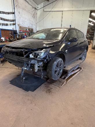 disassembly passenger cars Opel Astra Astra K 1.2 2020/1