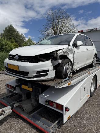 demontáž osobní automobily Volkswagen Golf 1.2 Tsi 2013/1