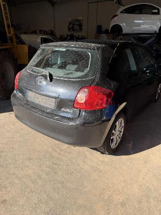 Toyota Auris 1.6 16v picture 3