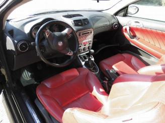 Alfa Romeo GT  picture 4