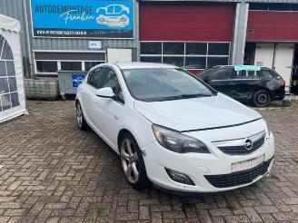 Opel Astra Astra J (PC6/PD6/PE6/PF6), Hatchback 5-drs, 2009 / 2015 1.7 CDTi 16V 110 picture 1