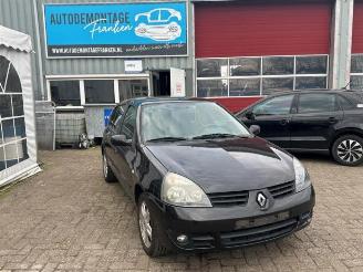 Vaurioauto  passenger cars Renault Clio Clio II (BB/CB), Hatchback, 1998 / 2016 1.2 16V 2007/2