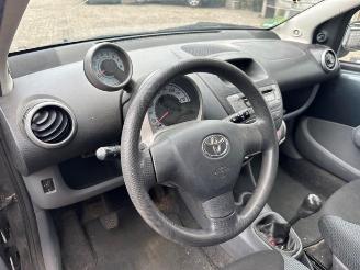 Toyota Aygo Aygo (B10), Hatchback, 2005 / 2014 1.0 12V VVT-i picture 4