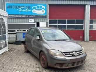 Coche siniestrado Volkswagen Golf plus Golf Plus (5M1/1KP), MPV, 2005 / 2013 1.9 TDI 105 2006/5