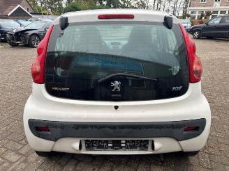 Peugeot 107 107, Hatchback, 2005 / 2014 1.0 12V picture 6
