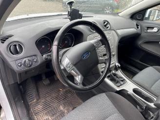 Ford Mondeo Mondeo IV Wagon, Combi, 2007 / 2015 2.0 TDCi 130 16V picture 4