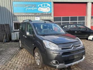 Salvage car Citroën Berlingo Berlingo Cinqspace, Multispace, MPV, 2008 / 2021 1.6 HDi 90 2015/4