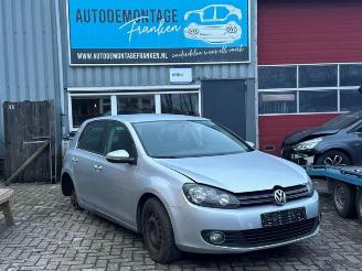 uszkodzony samochody osobowe Volkswagen Golf Golf VI (5K1), Hatchback, 2008 / 2013 1.4 TSI 122 16V 2010/1