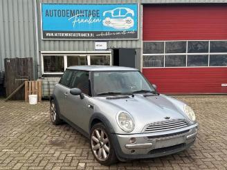 Sloopauto Mini Mini Mini One/Cooper (R50), Hatchback, 2001 / 2007 1.6 16V One 2003/6