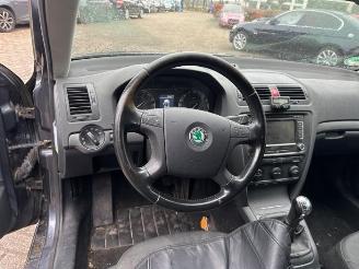 Skoda Octavia Octavia Combi (1Z5), Combi 5-drs, 2004 / 2013 1.9 TDI picture 4