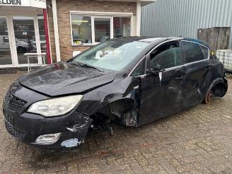 Opel Astra Astra J (PC6/PD6/PE6/PF6), Hatchback 5-drs, 2009 / 2015 1.7 CDTi 16V 110 picture 3