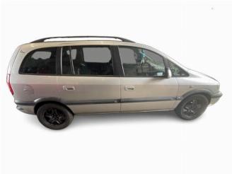 Opel Zafira Zafira (F75), MPV, 1998 / 2005 2.2 16V picture 5