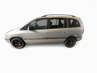Opel Zafira Zafira (F75), MPV, 1998 / 2005 2.2 16V picture 3