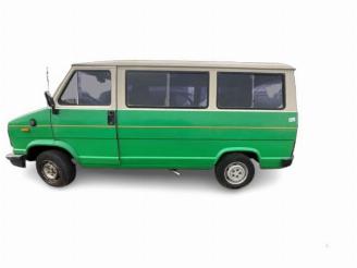 Peugeot J5 J5 (280P), Bus, 1981 / 1990 2.5 D picture 3