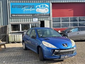 Salvage car Peugeot 206 206+ (2L/M), Hatchback, 2009 / 2013 1.1 XR,XS 2011