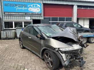 Salvage car Honda Civic Civic (FK/FN), Hatchback, 2005 / 2012 1.8i VTEC 16V 2008/4