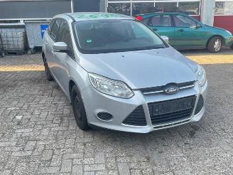 demontáž osobní automobily Ford Focus Focus 3 Wagon, Combi, 2010 / 2020 1.6 TDCi 2011/8