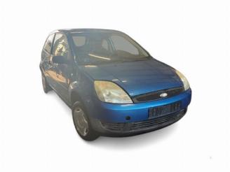 Vrakbiler auto Ford Fiesta Fiesta 5 (JD/JH), Hatchback, 2001 / 2009 1.3 2005/4