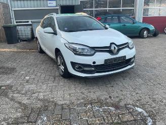 Dezmembrări autoturisme Renault Mégane Megane III Grandtour (KZ), Combi 5-drs, 2008 / 2016 1.2 16V TCE 115 2014/9