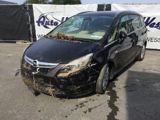 Salvage car Opel Zafira Tourer Cosmo 2016/7