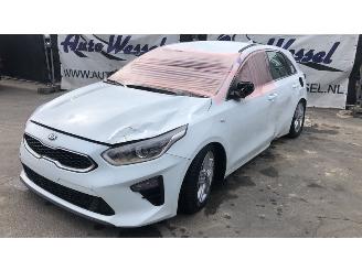 demontáž osobní automobily Kia Ceed 1.0 WATERSCHADE 2019/10