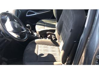 Audi A4 2.0 TDi Waterschade Avant picture 9