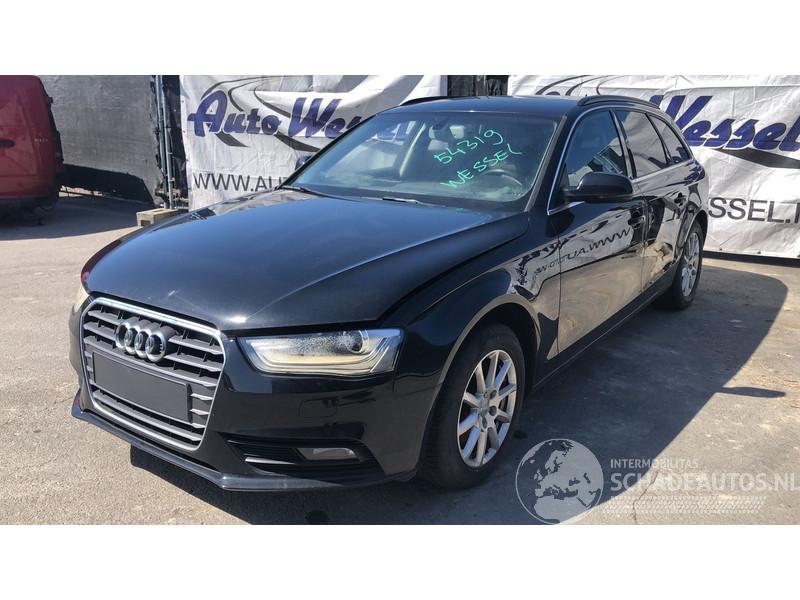 Audi A4 2.0 TDi Waterschade Avant