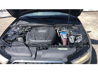 Audi A4 2.0 TDi Waterschade Avant picture 13