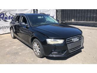 Audi A4 2.0 TDi Waterschade Avant picture 3