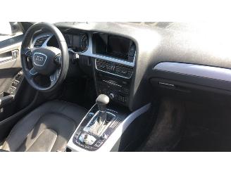 Audi A4 2.0 TDi Waterschade Avant picture 8