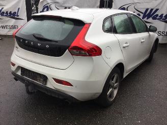 Volvo V-40 Kinetic picture 3