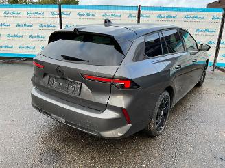 Opel Astra 1.2 Turbo GS Sports Tourer picture 3