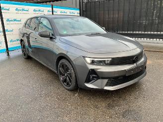 Opel Astra 1.2 Turbo GS Sports Tourer picture 2