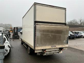Iveco Daily 2.3 Koffer met laadklep picture 3