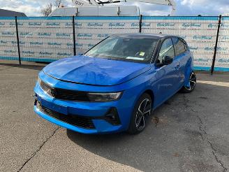 Schadeauto Opel Astra 1.2 Turbo Elegance 2024/3