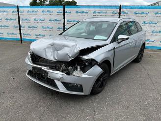 damaged passenger cars Seat Leon ST 2017/4