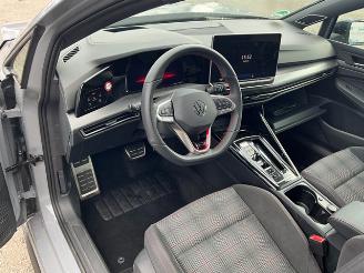 Volkswagen Golf 2.0 TSI GTI picture 5