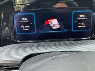 Volkswagen Golf 2.0 TSI GTI picture 7