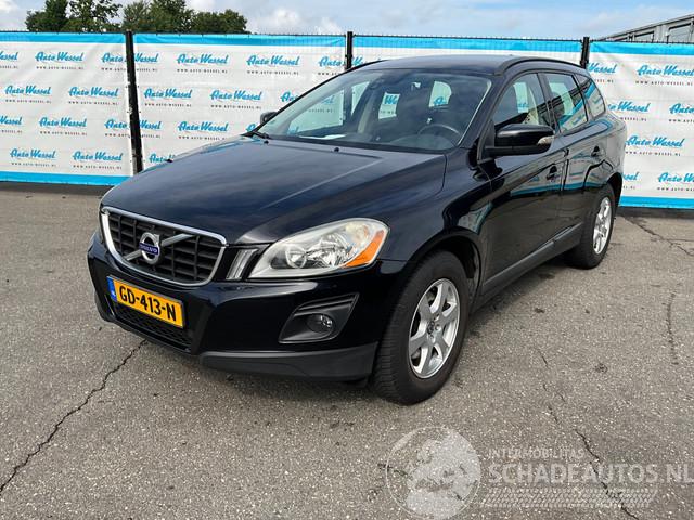 Volvo Xc-60 2.4 Momentum