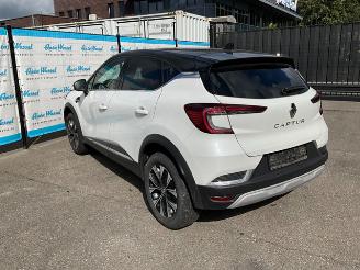 Renault Captur Techno picture 4