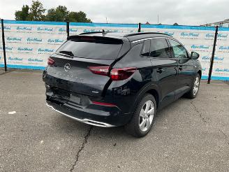 Opel Grandland 1.6 Ultimate Plug-in Hybrid picture 3