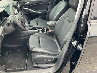 Opel Grandland 1.6 Ultimate Plug-in Hybrid picture 6
