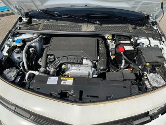 Opel Astra 1.2 Turbo GS Sports Tourer picture 15