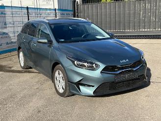 Kia Ceed 1.5 Sportswagon picture 2